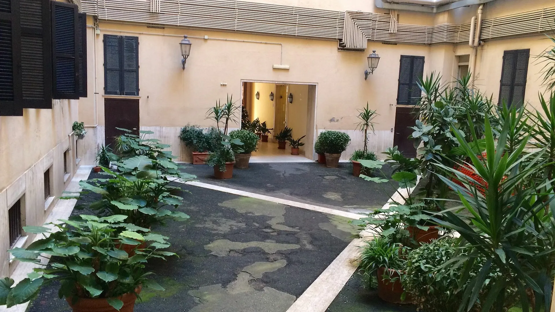 Hotel Ohi Accommodation Rome